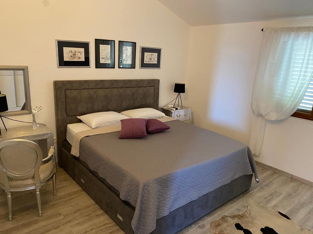 Loft Infinity Apartman Petrovac Kültér fotó